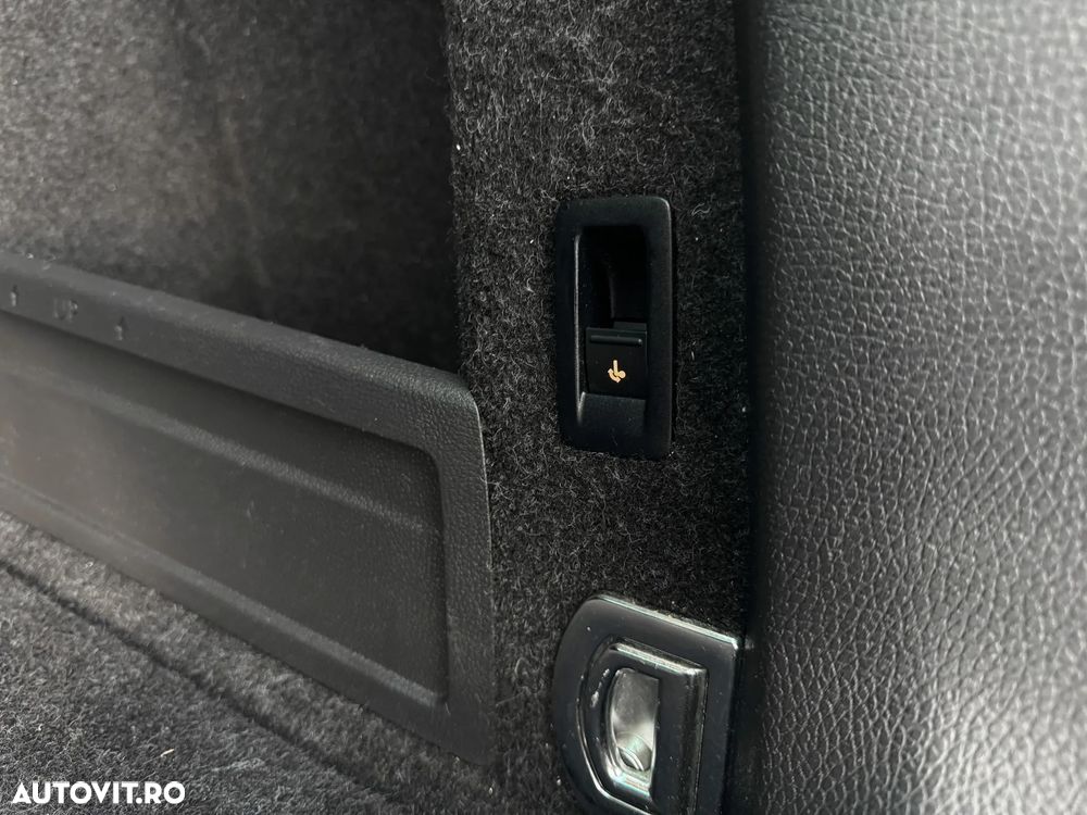 Volkswagen Passat Variant 2.0 TDI DPF Comfortline - 16