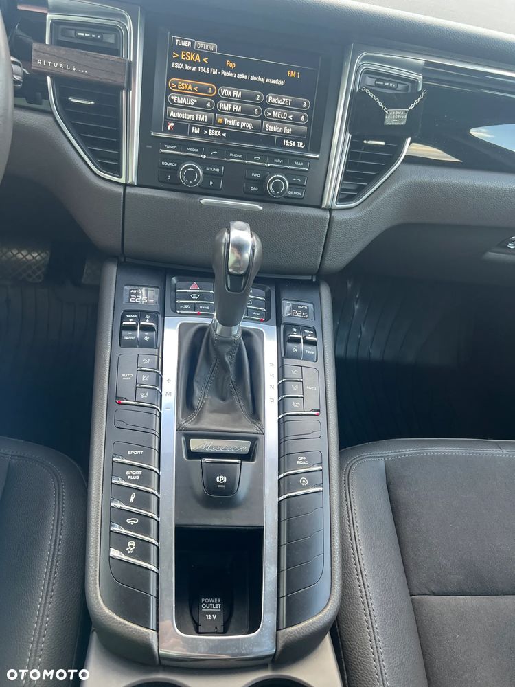 Porsche Macan - 20