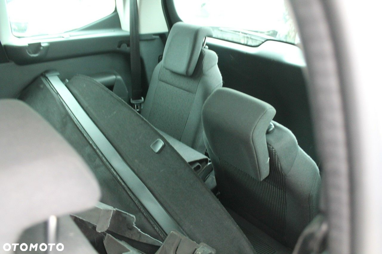 Peugeot 5008 - 12