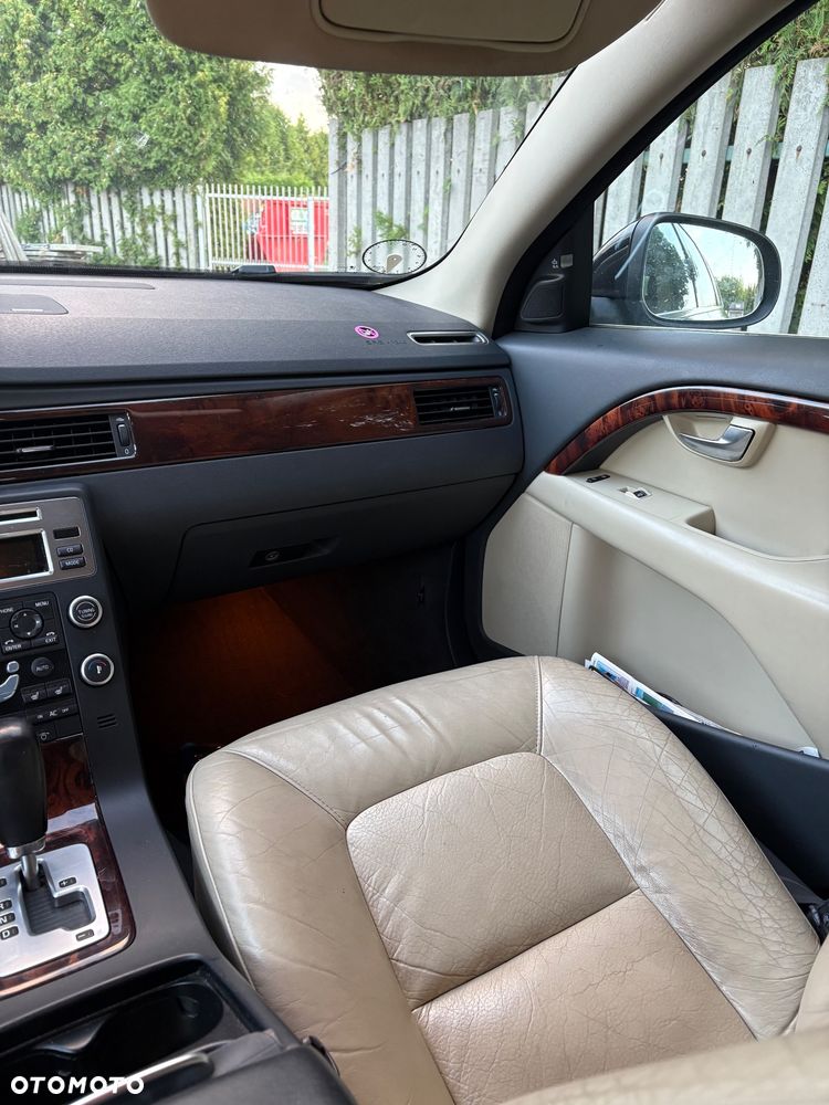 Volvo V70 - 8