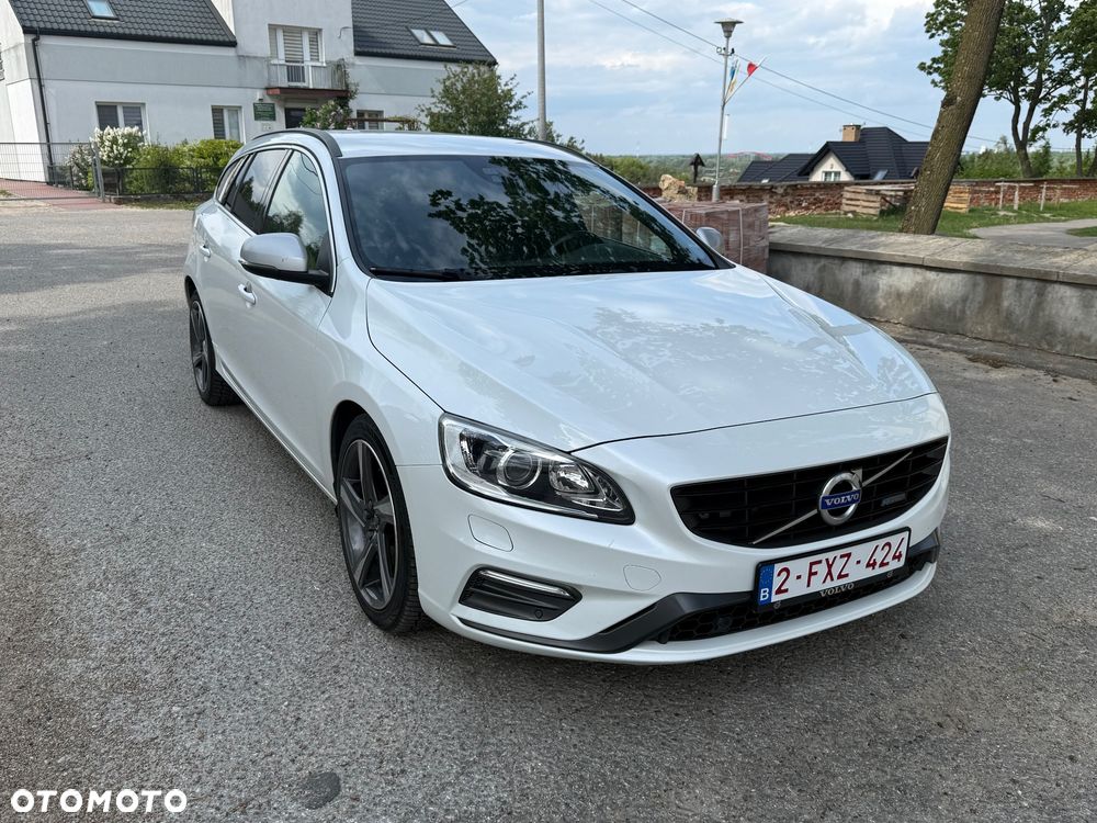 Volvo V60 D4 Drive-E R-Design Summum - 18