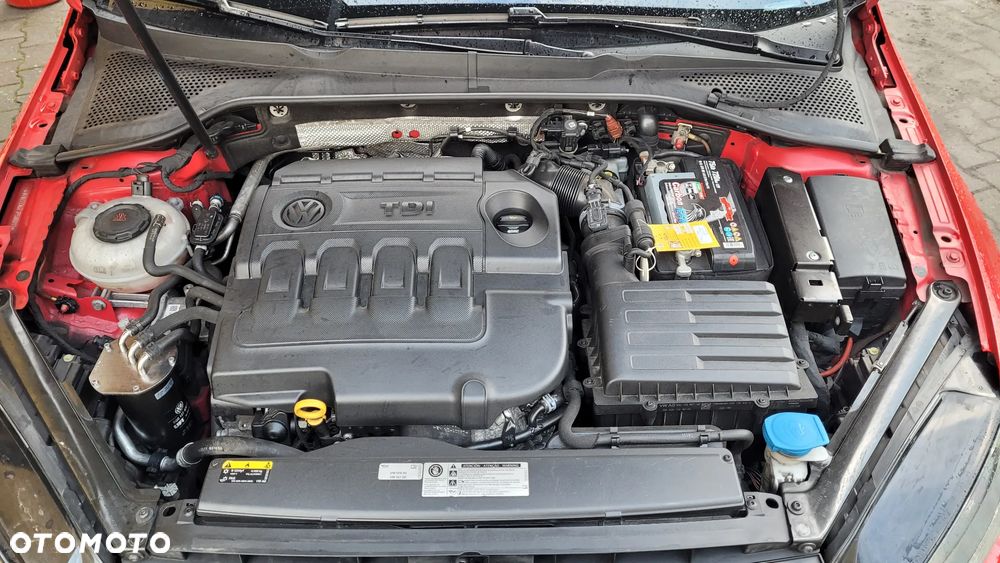 Volkswagen Golf 1.6 TDI (BlueMotion Technology) Comfortline - 28