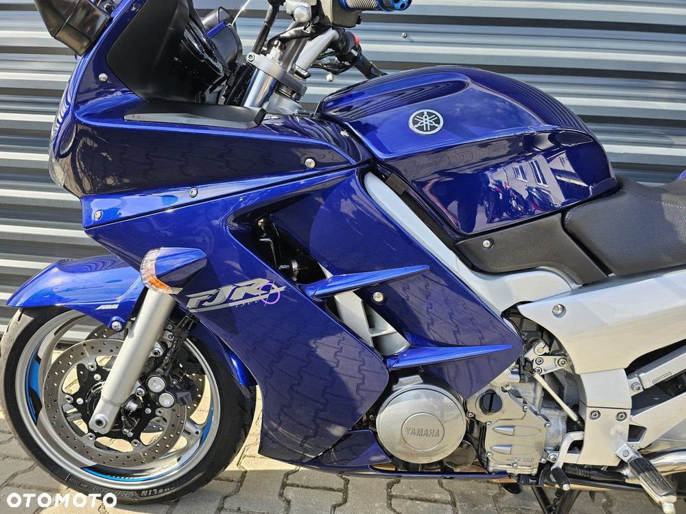Yamaha FJR - 16