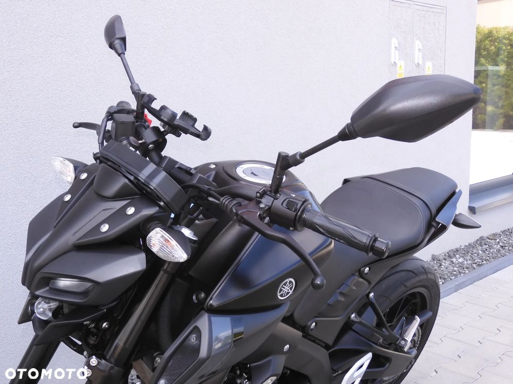 Yamaha MT - 24