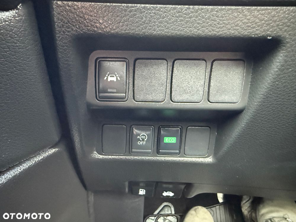 Nissan Qashqai 1.3 DIG-T DCT N-TEC - 24