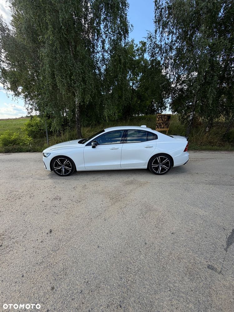 Volvo S60 T4 R-Design - 4