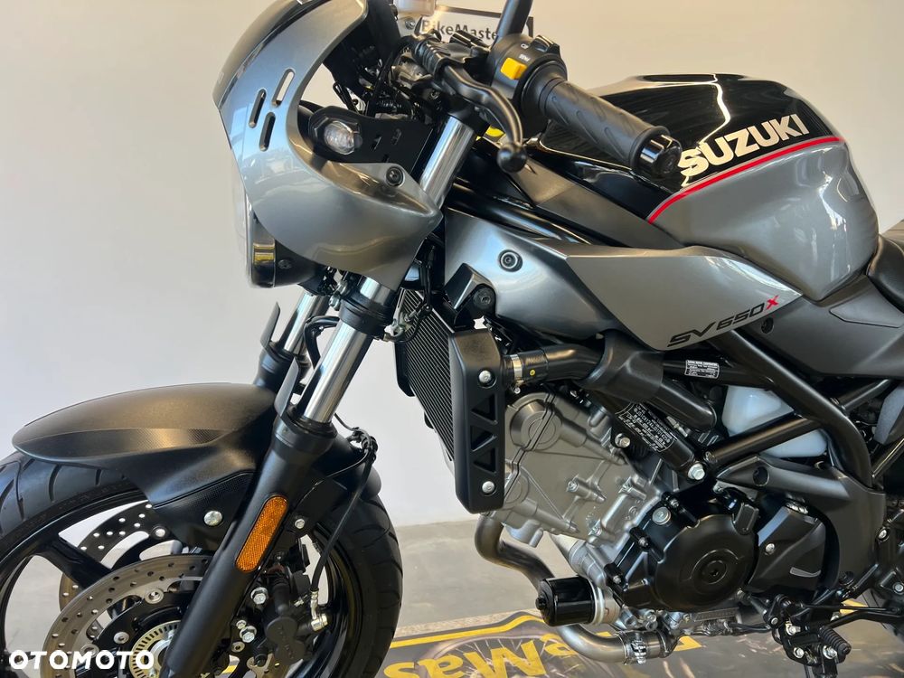 Suzuki SV - 9