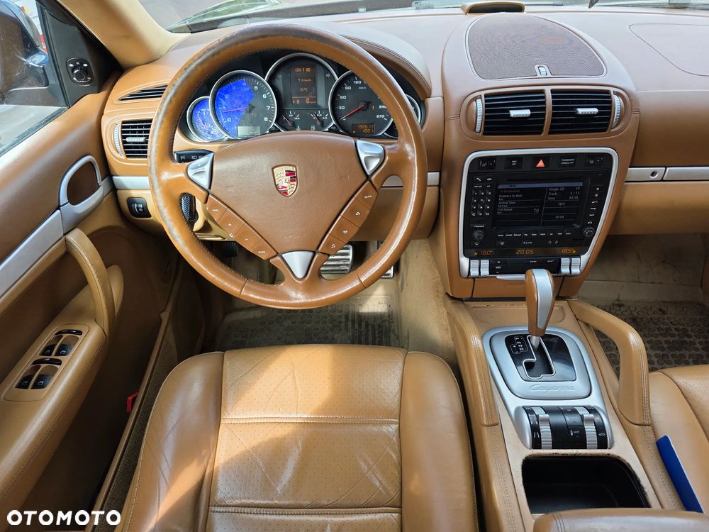 Porsche Cayenne - 15