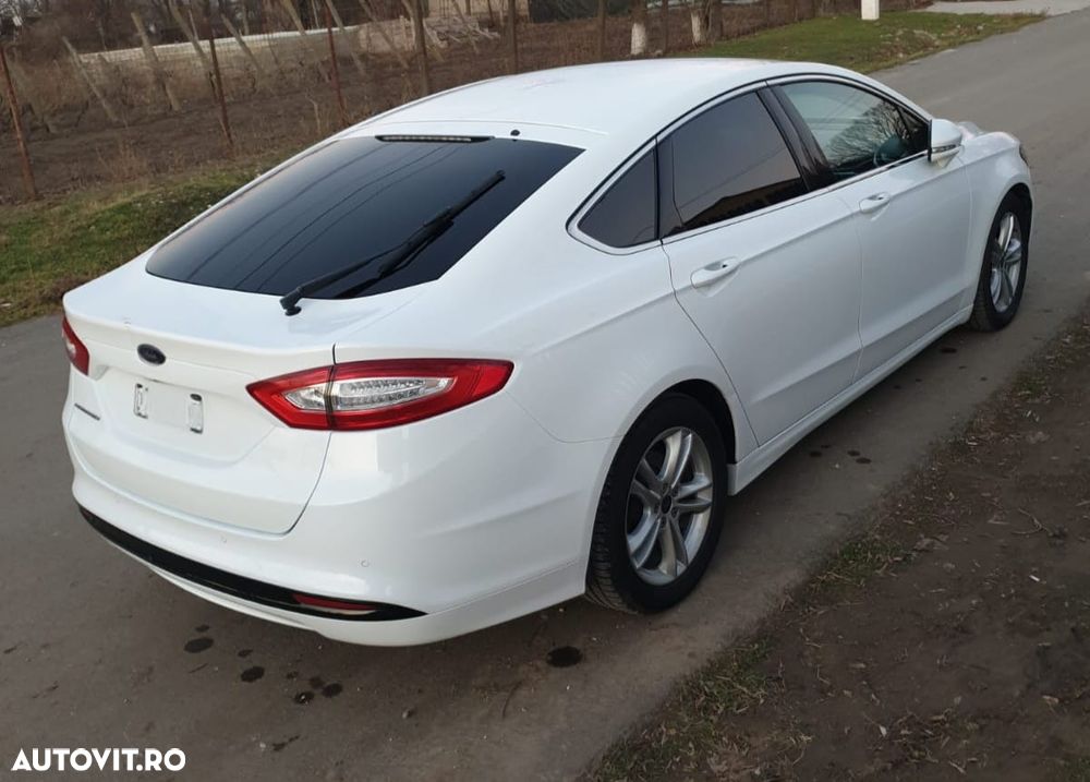 Ford Mondeo 2.0 TDCI PowerShift Titanium - 3