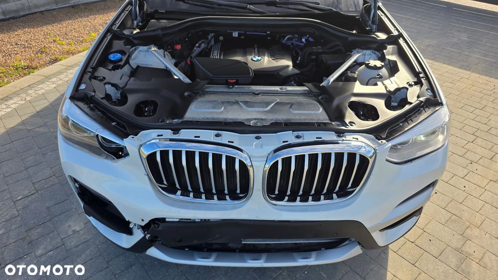 BMW X3 xDrive20d xLine - 33