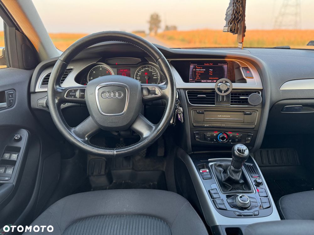 Audi A4 Avant 2.0 TDI ultra - 7