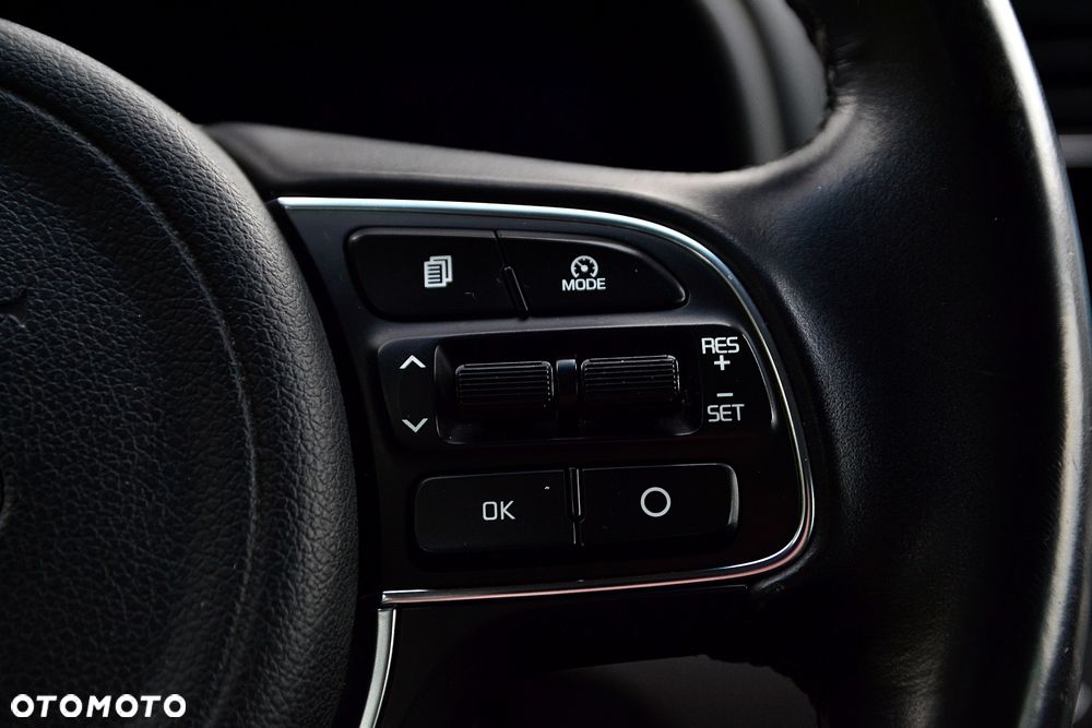 Kia Sportage 1.7 CRDI 2WD Dream-Team Edition - 17