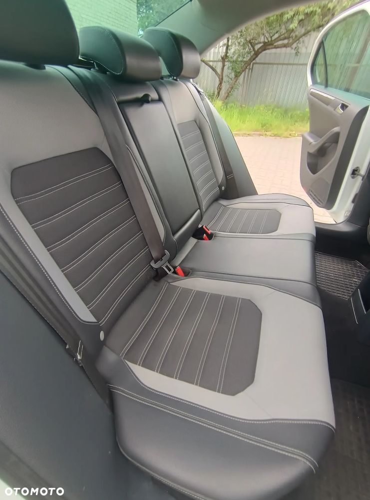 Volkswagen Jetta 2.0 TDI DPF BMT Comfortline DSG - 12