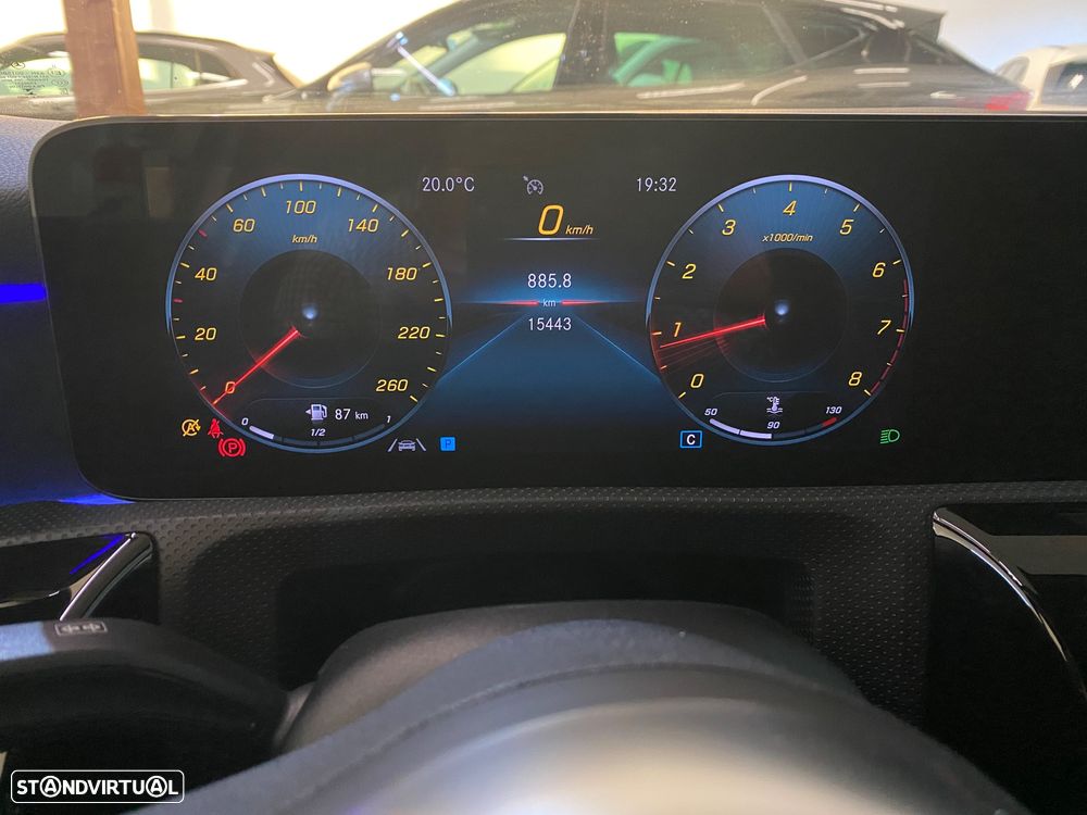 Mercedes-Benz A 160 AMG Line - 16