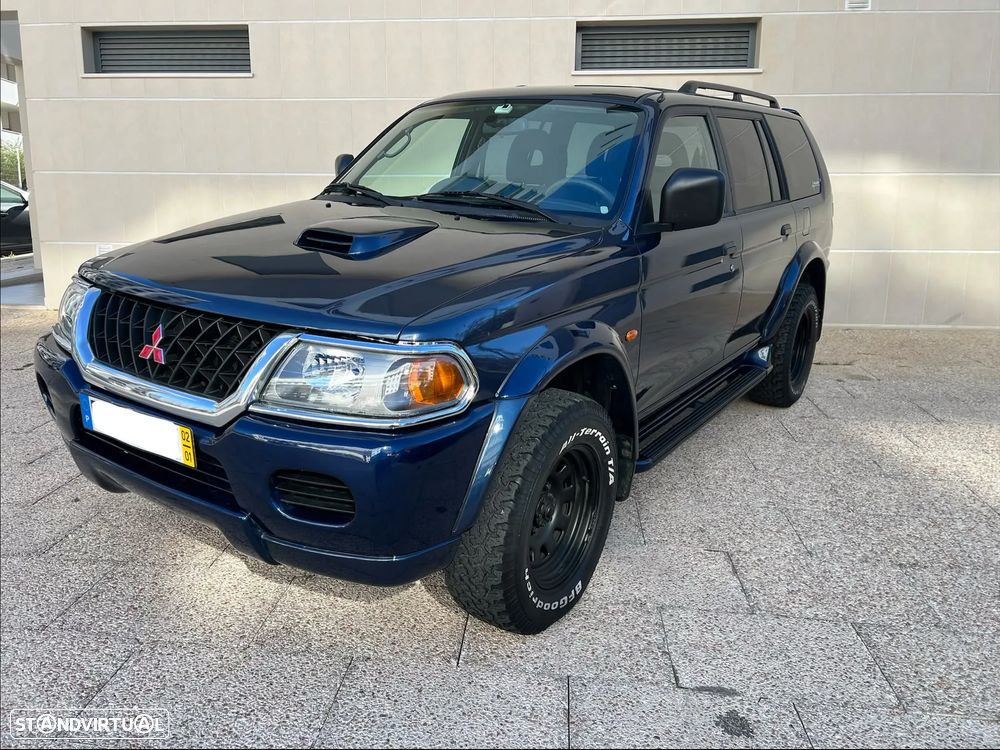 Mitsubishi Pajero Sport 2.5 TD GLS - 2
