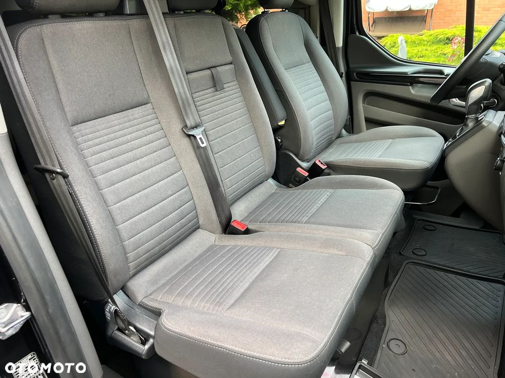 Ford Tourneo Custom - 20