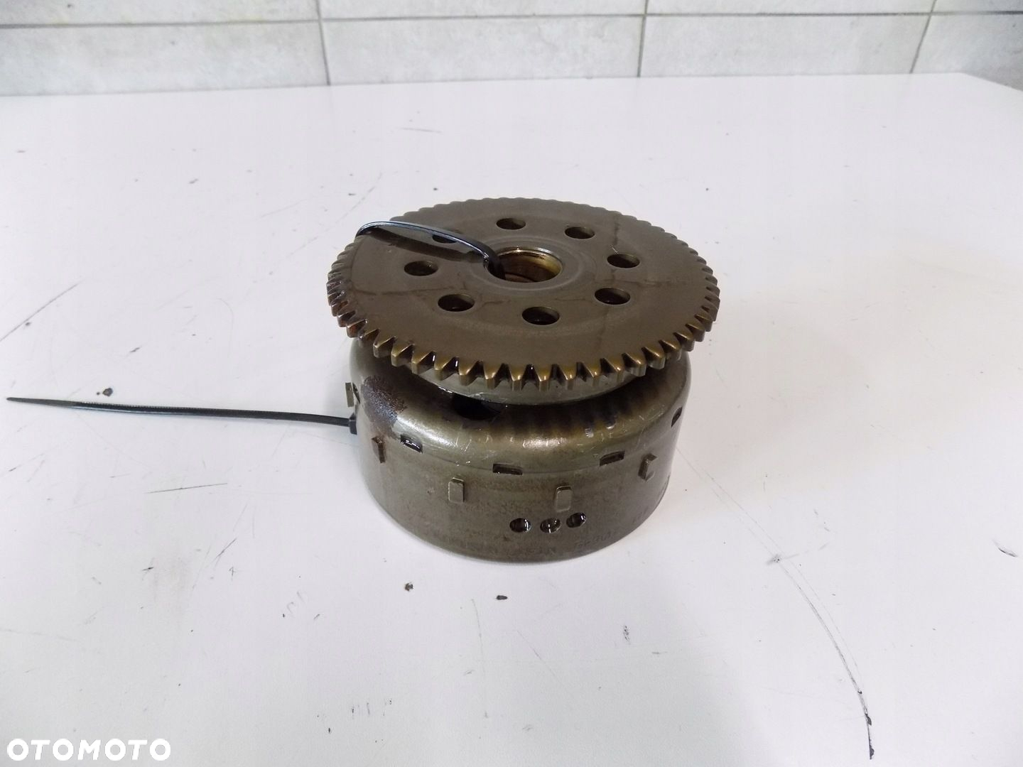 SUZUKI SIXTEEN 125 MAGNETO  SPRZĘGŁO ROZRUSZNIKA - 2