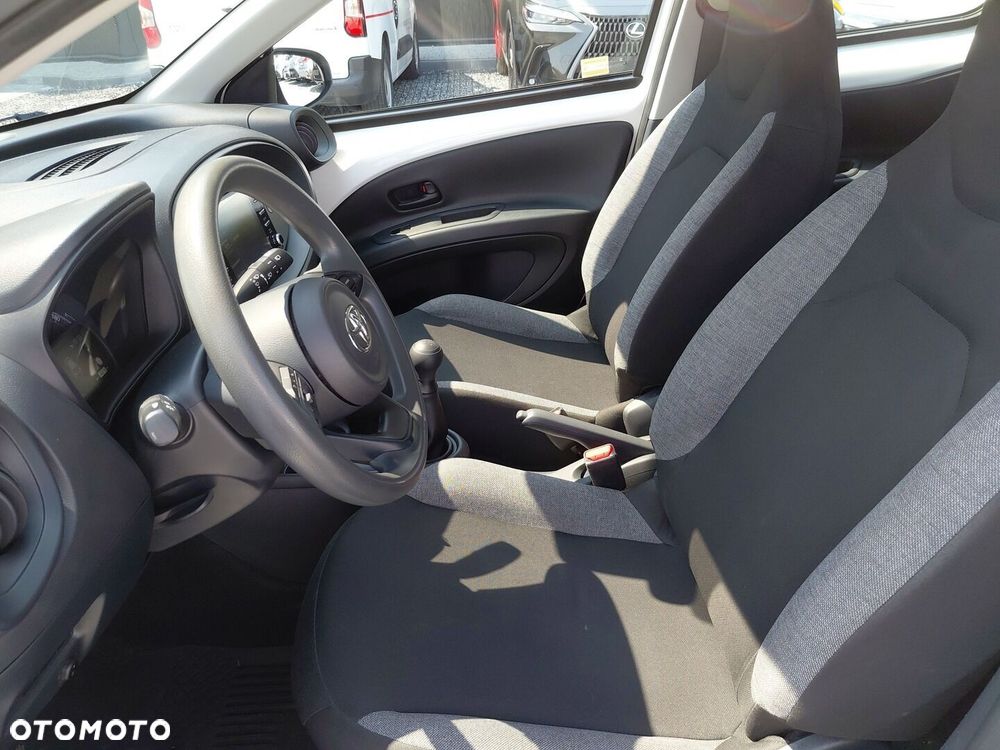 Toyota Aygo X - 15