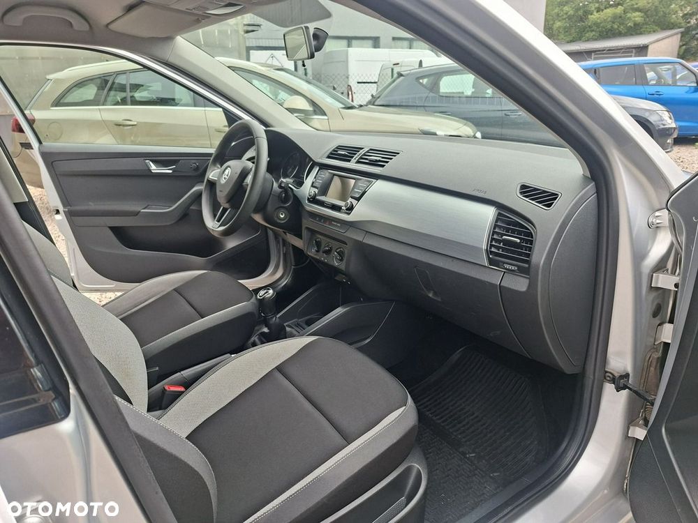 Skoda Fabia 1.0 Ambition - 4