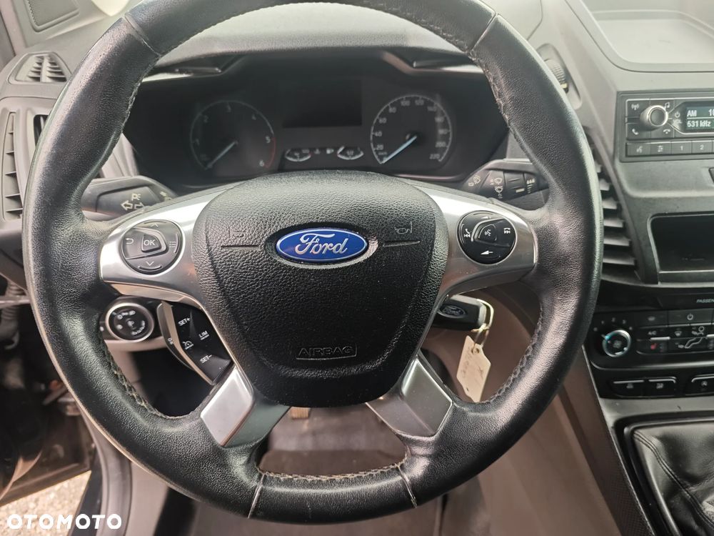 Ford Transit Connect - 18