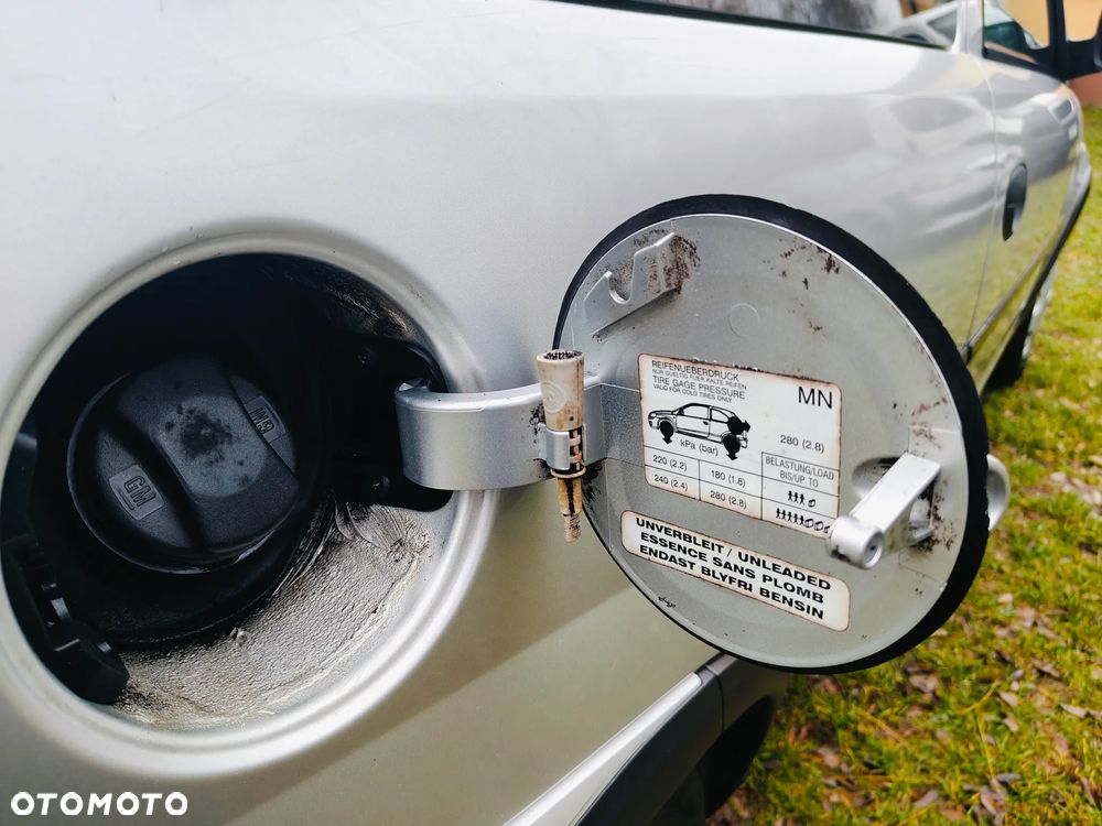 Opel Corsa 1.0 12V Start - 11