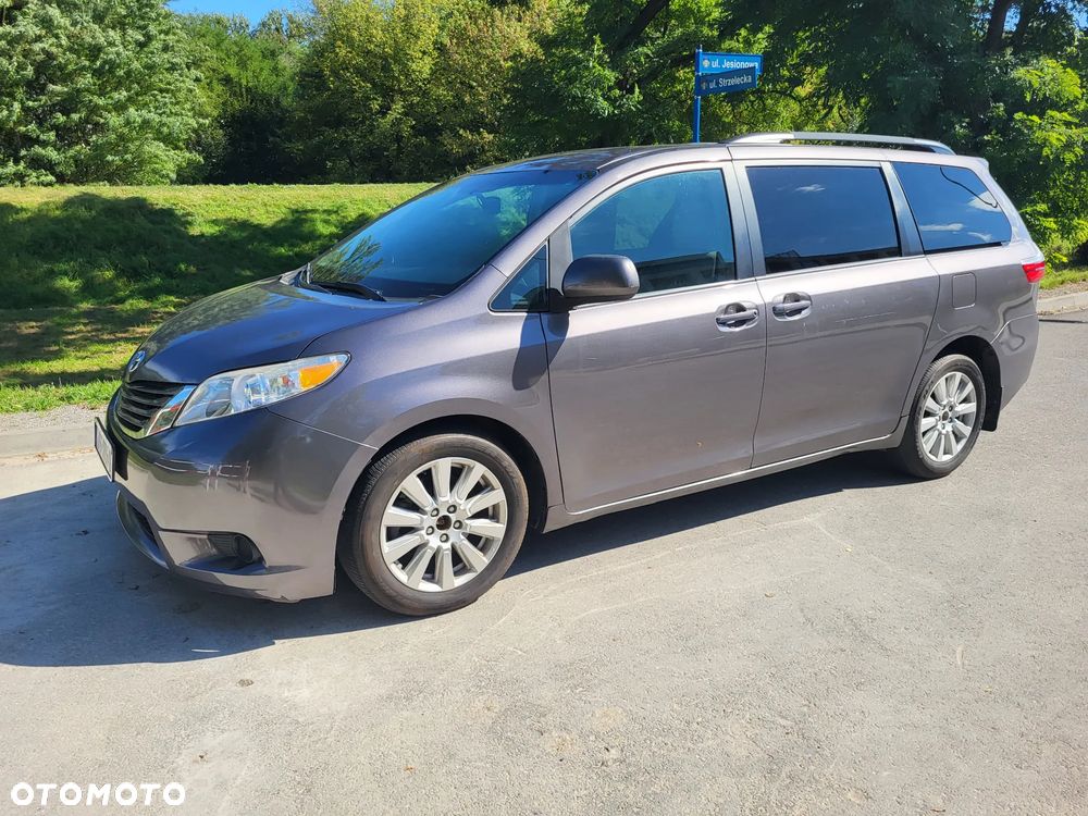 Toyota Sienna 3.5 V6 LE AWD - 5