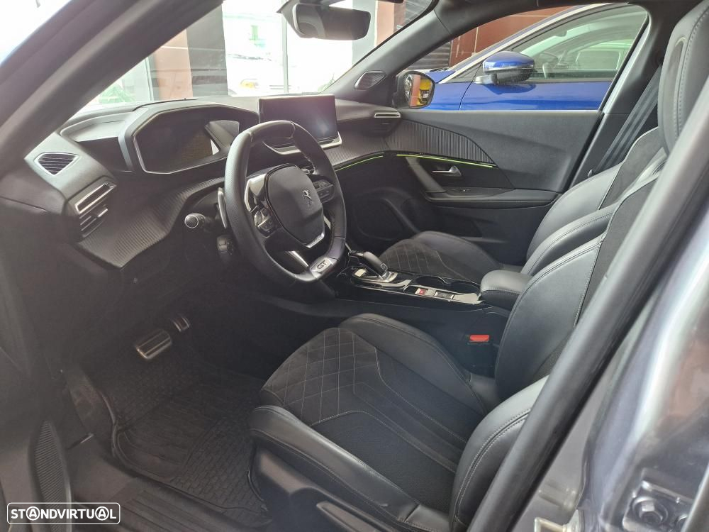 Peugeot 2008 1.2 PureTech GT Pack EAT8 - 21