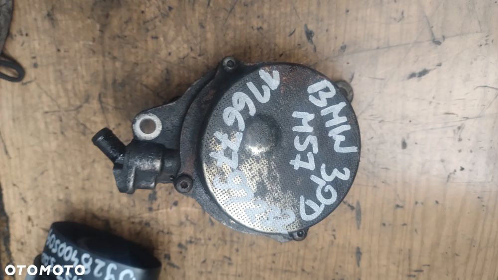 BMW e60 e90 e91 X5 X3 3,0D M57 vacum pompa 11667791232 - 1