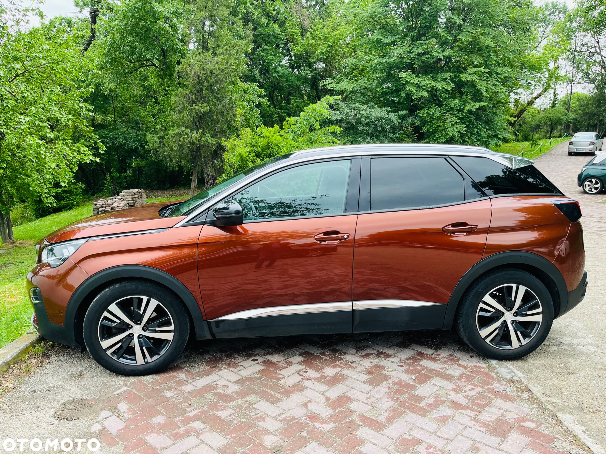 Peugeot 3008 1.2 PureTech Allure S&S EAT6 - 4