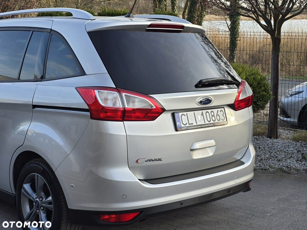 Ford Grand C-MAX - 20