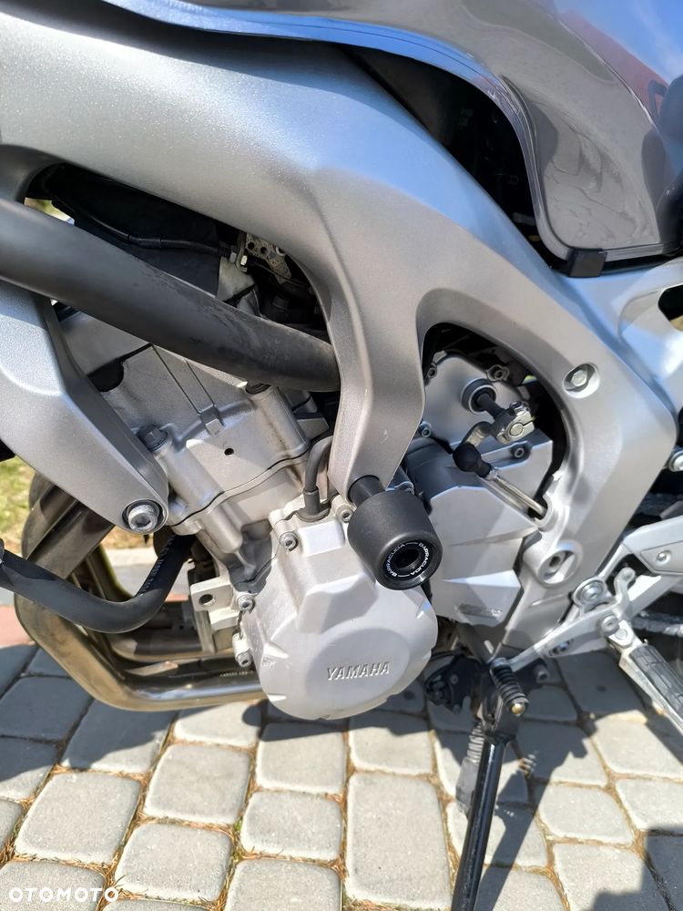 Yamaha FZ6 - 6