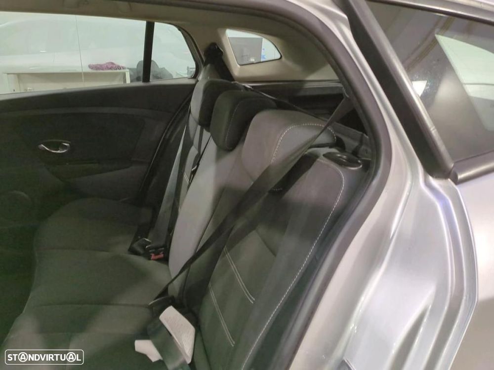 Renault Mégane Sport Tourer 1.5 dCi Confort SS - 6
