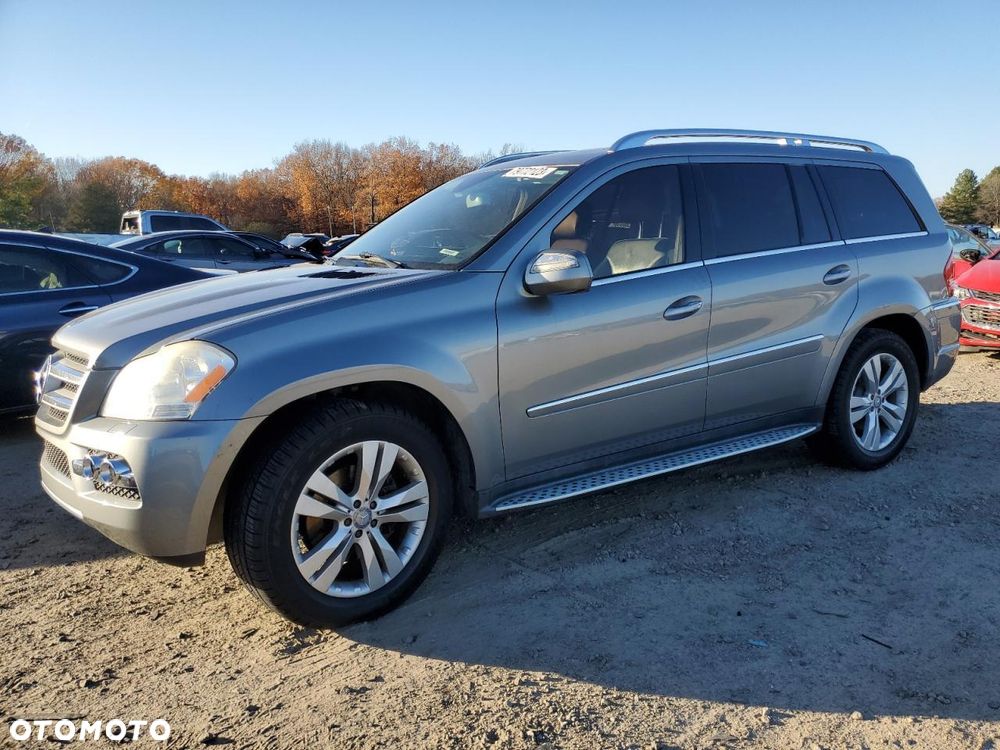 Mercedes-Benz GL 450 - 23