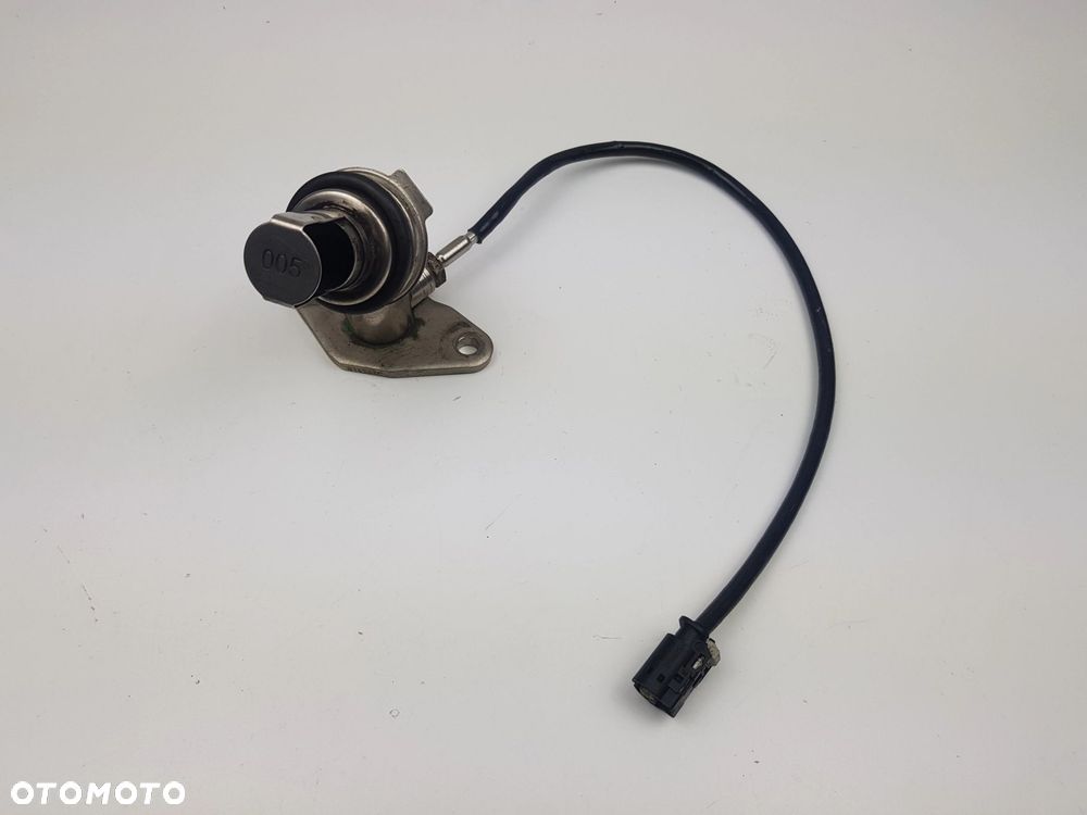 Czujnik temperatury spalin EGR BMW G20 G30 8507628 - 2