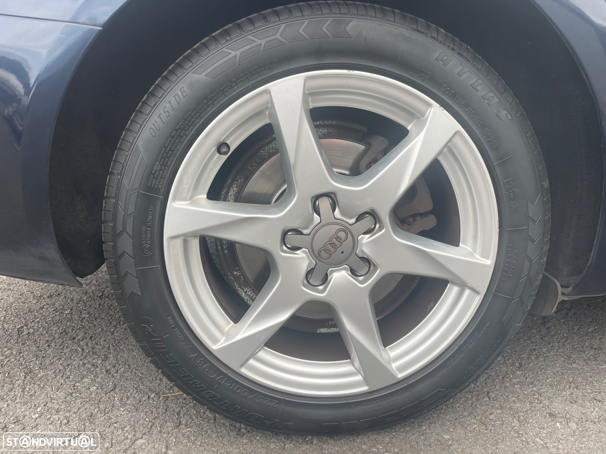 Audi A4 Avant 2.0 TDI Advance - 8