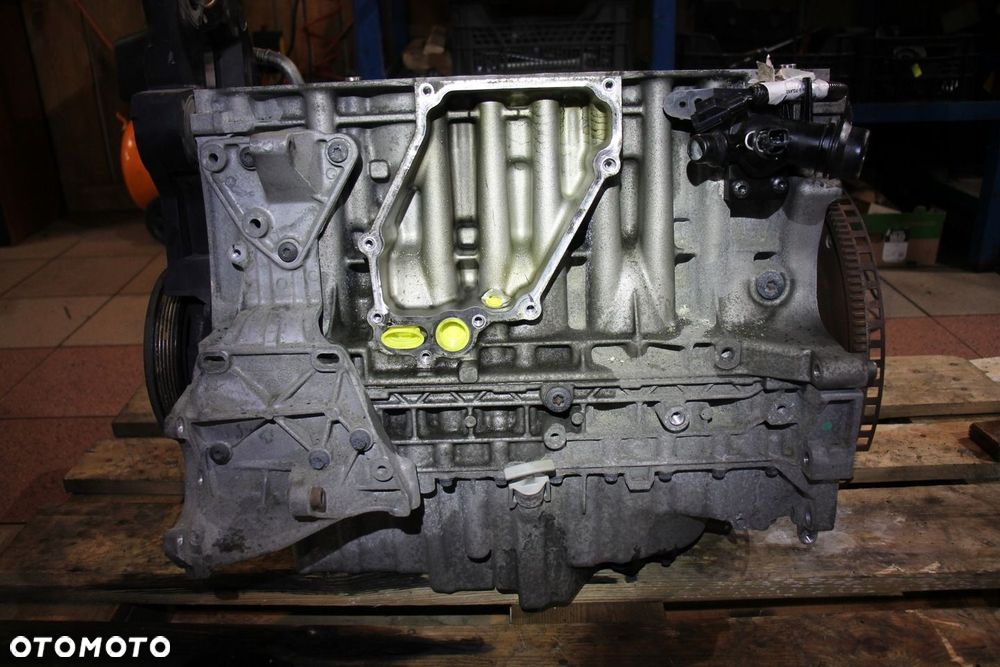 VOLVO V70 S80 XC70 XC60 2.4D/D5 BLOK DÓŁ D5244T14 - 3
