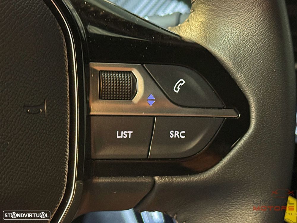 Peugeot 2008 1.2 PureTech Allure Pack - 24