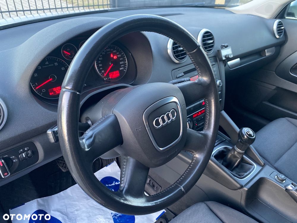 Audi A3 3-drzwiowe 1.4 TFSI Attraction - 26