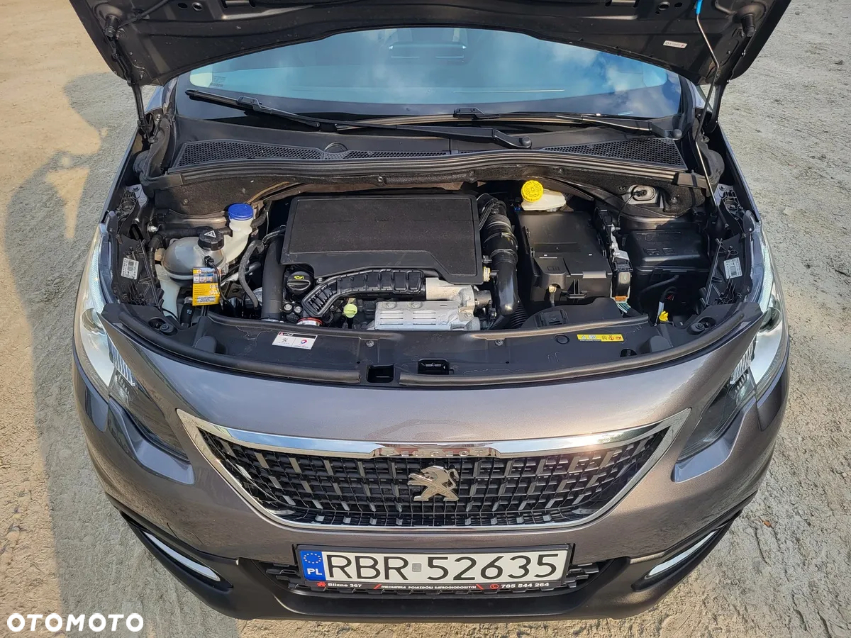 Peugeot 2008 1.2 Pure Tech GPF Signature S&S - 37