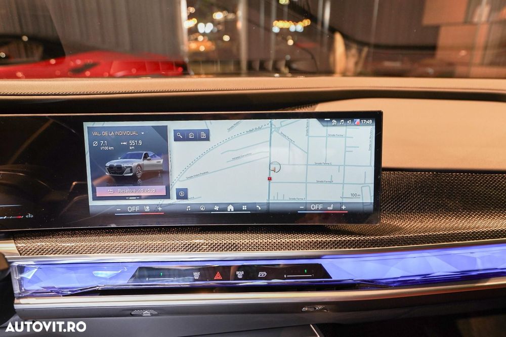 BMW Seria 7 740d xDrive MHEV - 31