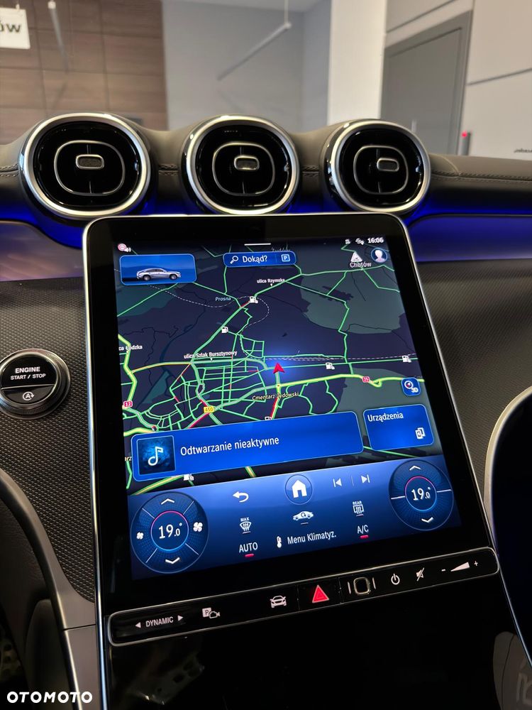 Mercedes-Benz GLC - 9