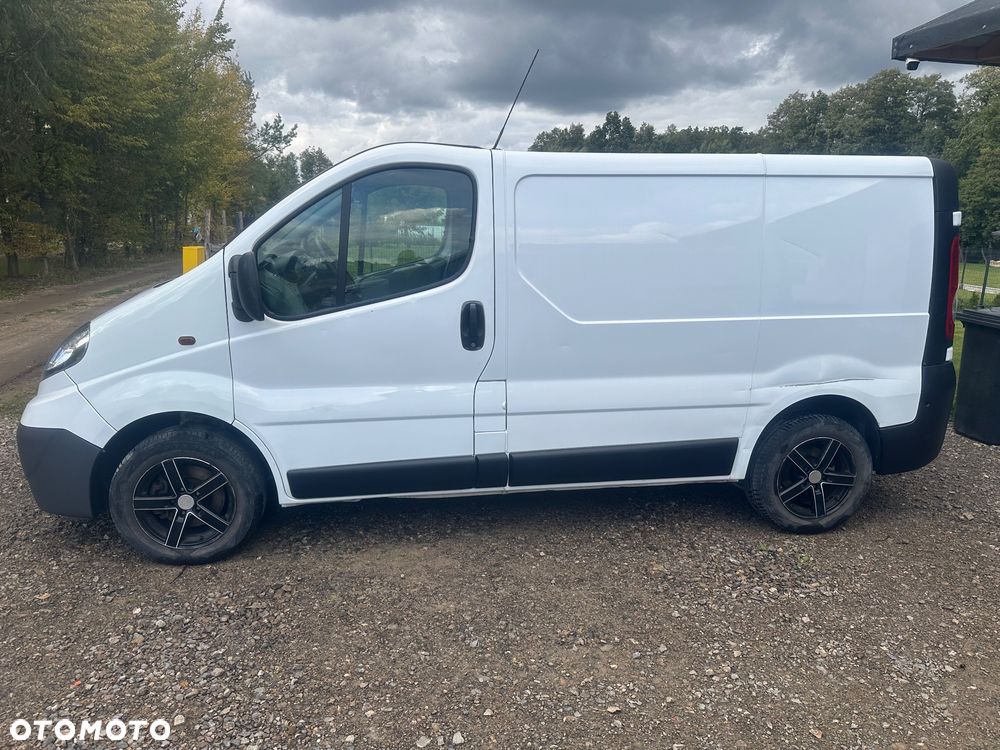 Opel Vivaro - 11