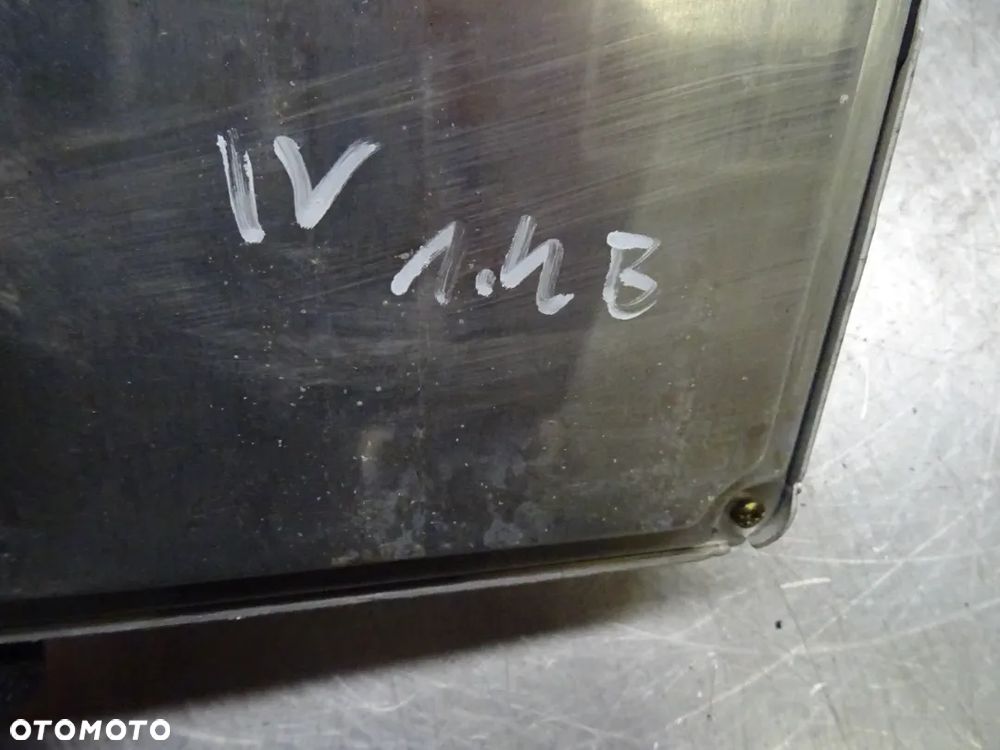 VW GOLF IV HB 3D 97-06 1.4B STEROWNIK KOMPUTER SILNIKA 036906032P - 2