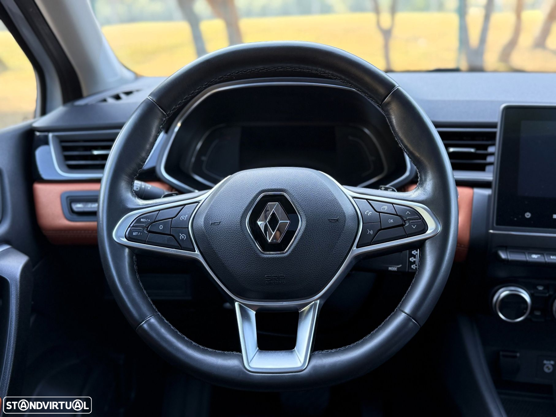 Renault Captur 1.3 TCe Exclusive EDC - 40