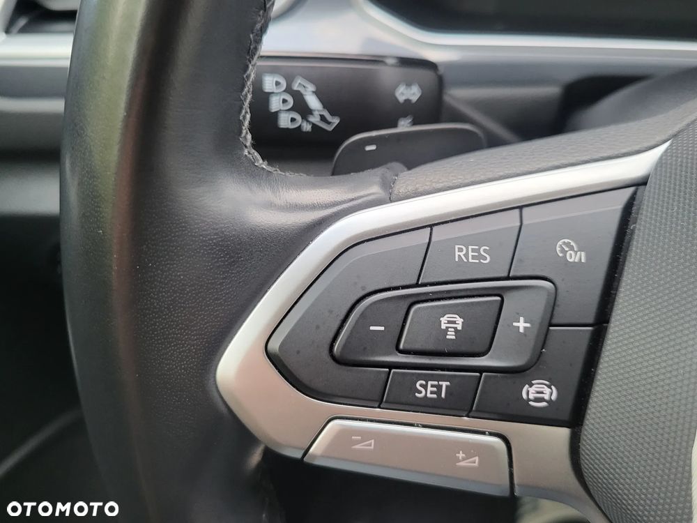 Volkswagen T-Roc 1.5 TSI Style DSG - 22