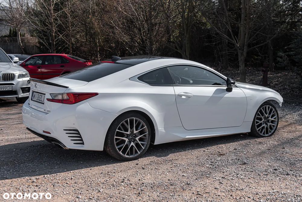 Lexus RC - 8