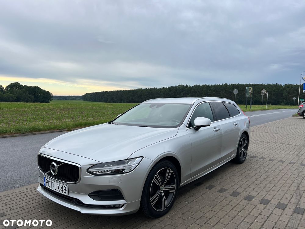 Volvo V90 D4 Momentum Pro - 2