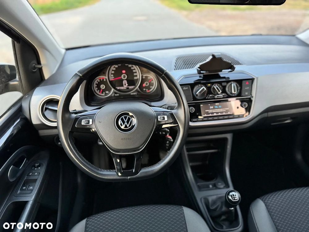 Volkswagen up! 1.0 United - 17