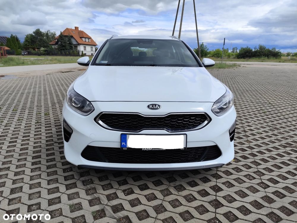 Kia Ceed 1.6 CRDi mHEV M DCT - 12