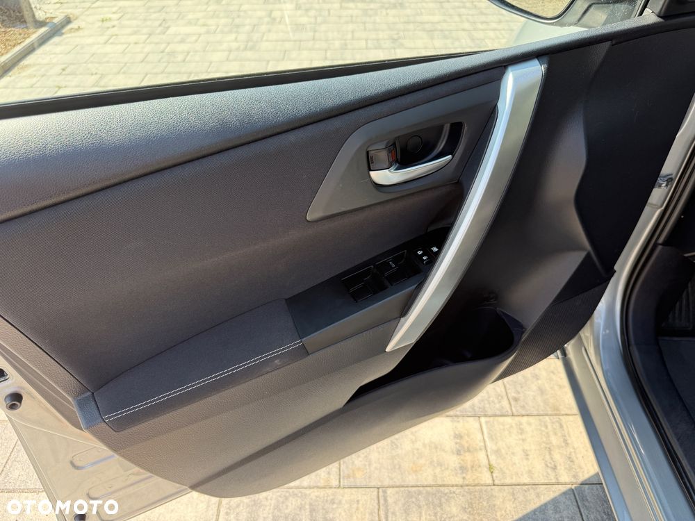 Toyota Auris Hybrid 135 Premium - 26